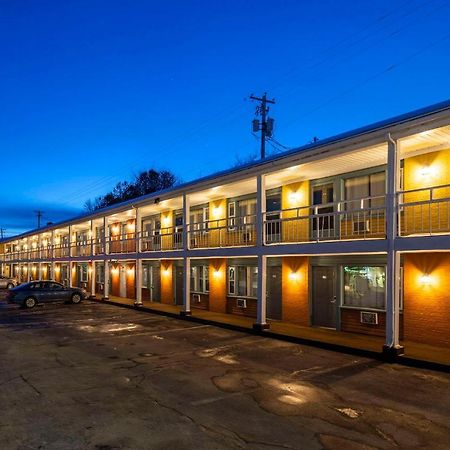 Econo Lodge Miramichi Exterior foto